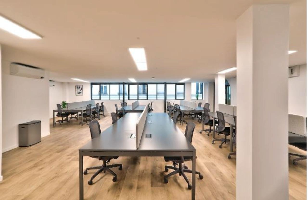 Bureau Paris 427m² Location bureau Paris OLBUR2425994 10